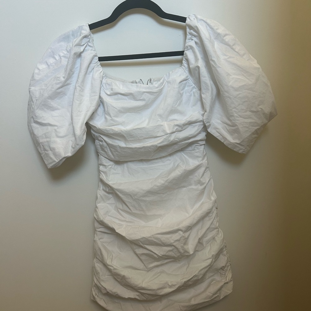 DO+BE White Puff-Sleeve Ruched Mini Dress